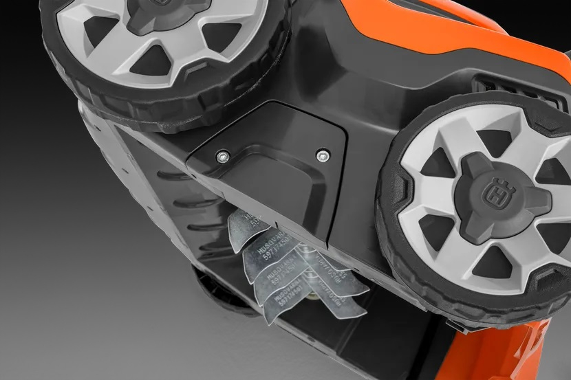 Husqvarna S138C gyepszellőztető 230V