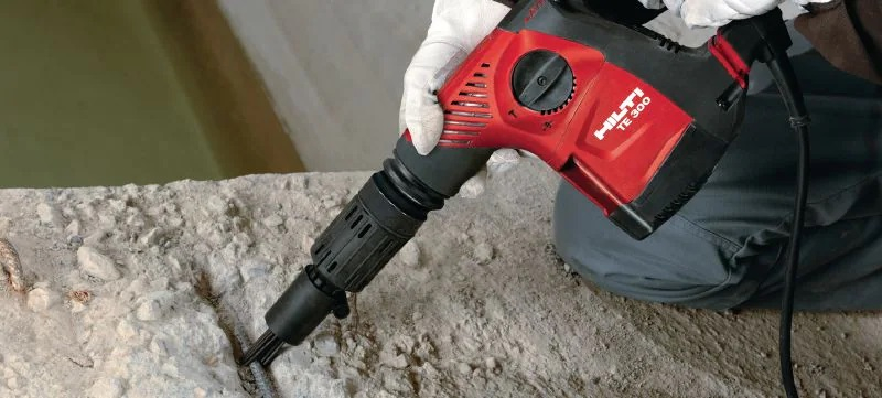 Könnyű Vésőkalapács TE 300-AVR 230V